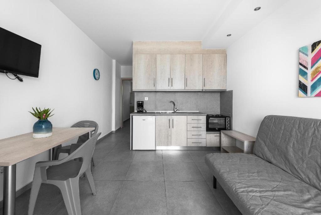 Blue Horizon 3 Apartment Nea Kallikrateia Bagian luar foto
