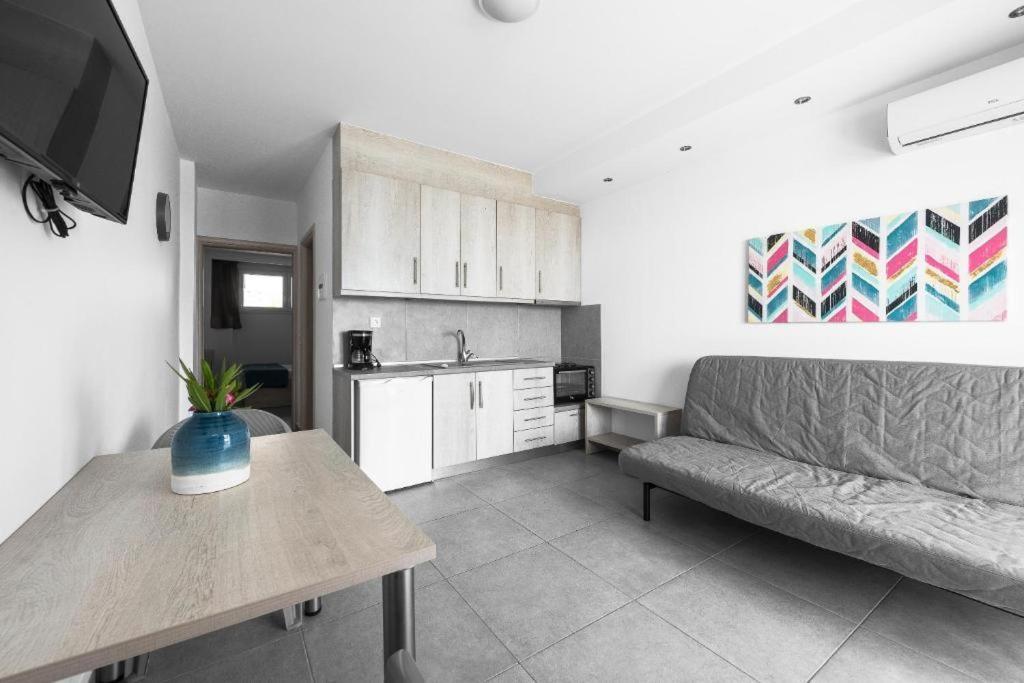 Blue Horizon 3 Apartment Nea Kallikrateia Bagian luar foto